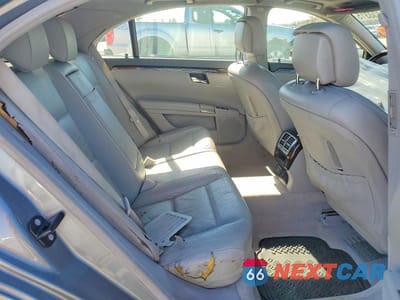 Zdjęcie 10 z 11 samochodu: 2011 MERCEDES-BENZ S 550 VIN:WDDNG7BB9BA402028 - miniatura