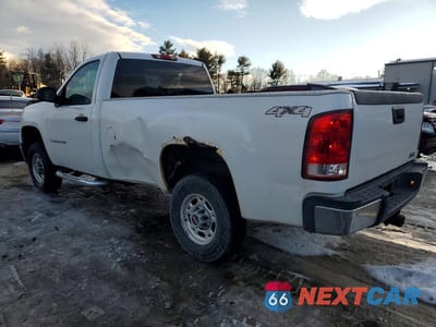 Drugie zdjęcie samochodu z przodu: 2007 GMC SIERRA K2500 HEAVY DUTY VIN:1GTHK24K47E549394 - miniatura