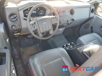 Zdjęcie 8 z 13 samochodu: 2013 FORD F250 SUPER DUTY VIN:1FTBF2A67DEB81922 - miniatura