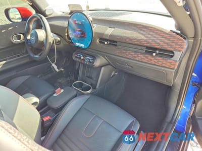 Zdjęcie 8 z 12 samochodu: 2025 MINI COOPER JOHN COOPER WORKS VIN:WMW33GD05S2W78898 - miniatura