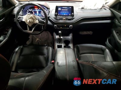 Zdjęcie 8 z 13 samochodu: 2019 NISSAN ALTIMA 2.5 SR VIN:1N4BL4CV4KC236138 - miniatura