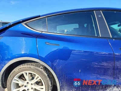 Zdjęcie 11 z 13 samochodu: 2021 TESLA MODEL Y VIN:5YJYGDEE3MF069895 - miniatura