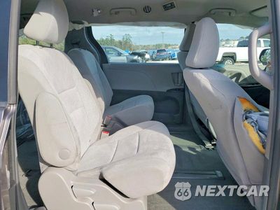 Zdjęcie 11 z 13 samochodu: 2017 TOYOTA SIENNA L 7-PASSENGER VIN:5TDZZ3DC8HS776985 - miniatura