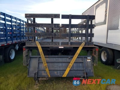 Zdjęcie 6 z 13 samochodu: 2013 INTERNATIONAL 4300 FLATBED TRUCK VIN:1HTMMAAL1DH183729 - miniatura