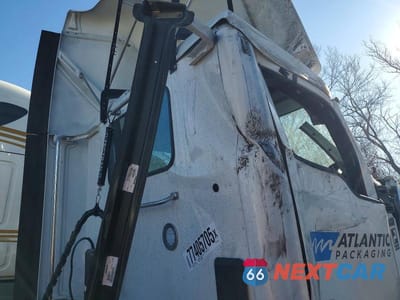 Zdjęcie 9 z 10 samochodu: 2026 KENWORTH CONSTRUCTION T680 VIN:1XKYD49X3TJ214241 - miniatura