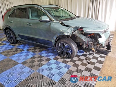 Czwarte zdjęcie samochodu z boku: 2024 KIA NIRO EV WIND VIN:KNDCR3L13R5114602 - miniatura