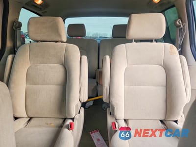 Zdjęcie 10 z 12 samochodu: 2005 KIA SEDONA EX VIN:KNDUP132156705085 - miniatura