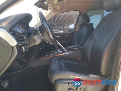 Zdjęcie 7 z 13 samochodu: 2015 BMW X5 SDRIVE35I VIN:5UXKR2C53F0H39228 - miniatura