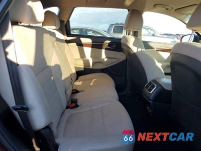 Zdjęcie 11 z 12 samochodu: 2019 KIA SORENTO LX VIN:5XYPG4A52KG467459 - miniatura