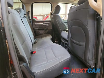 Zdjęcie 10 z 12 samochodu: 2019 RAM TRUCKS 1500 BIG HORN/LONE STAR VIN:1C6SRFBTXKN852409 - miniatura