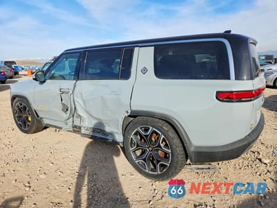 Drugie zdjęcie samochodu z przodu: 2022 RIVIAN R1S LAUNCH EDITION VIN:7PDSGABL1NN002845 - miniatura