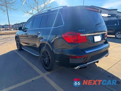 Trzecie zdjęcie samochodu z tyłu: 2016 MERCEDES-BENZ GL 63 AMG VIN:4JGDF7EE9GA710799 - miniatura