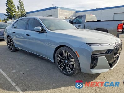 Czwarte zdjęcie samochodu z boku: 2024 BMW I7 EDRIVE50 VIN:WBY43EJ0XRCR17381 - miniatura