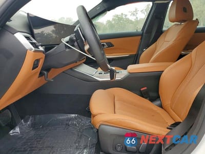 Zdjęcie 7 z 11 samochodu: 2025 BMW 330I VIN:3MW69CW08S8E97863 - miniatura