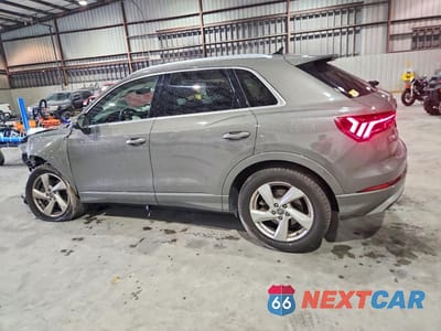 Drugie zdjęcie samochodu z przodu: 2020 AUDI Q3 PREMIUM VIN:WA1AECF38L1034835 - miniatura