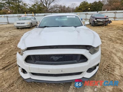 Piąte zdjęcie samochodu w środku: 2015 FORD MUSTANG VIN:1FA6P8TH8F5361077 - miniatura