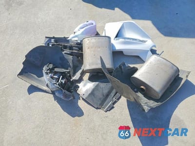 Zdjęcie 12 z 12 samochodu: 2019 FORD MUSTANG VIN:1FA6P8TH0K5199357 - miniatura