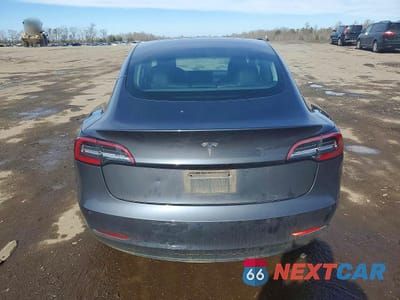 Zdjęcie 6 z 13 samochodu: 2019 TESLA MODEL 3 VIN:5YJ3E1EA0KF407410 - miniatura