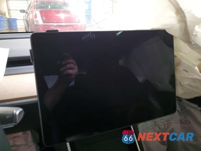 Zdjęcie 9 z 13 samochodu: 2018 TESLA MODEL 3 VIN:5YJ3E1EA6JF019578 - miniatura