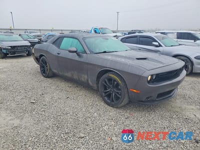 Czwarte zdjęcie samochodu z boku: 2018 DODGE CHALLENGER SXT VIN:2C3CDZAG0JH260272 - miniatura