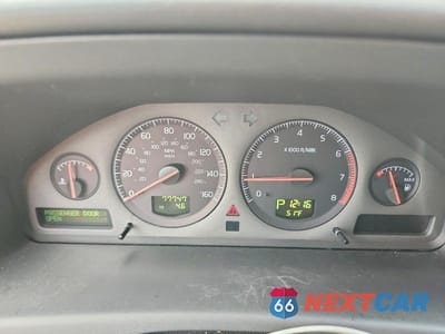 Zdjęcie 9 z 11 samochodu: 2002 VOLVO S60 VIN:YV1RS61R122170306 - miniatura