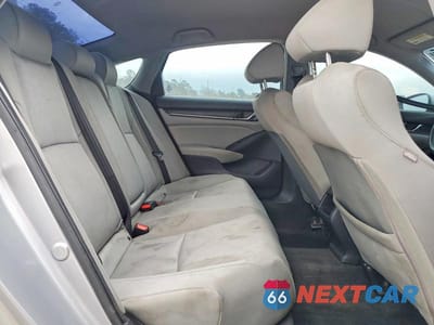 Zdjęcie 10 z 12 samochodu: 2018 HONDA ACCORD LX VIN:1HGCV1F13JA259941 - miniatura