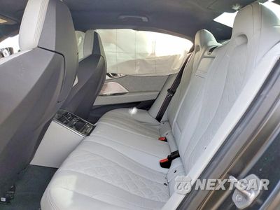 Zdjęcie 10 z 12 samochodu: 2022 BMW M8 VIN:WBSGV0C01NCH52710 - miniatura