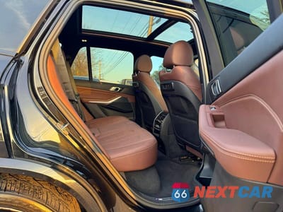 Zdjęcie 6 z 10 samochodu: 2020 BMW X5 XDRIVE40I VIN:5UXCR6C06L9D16408 - miniatura