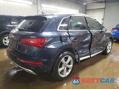 Trzecie zdjęcie samochodu z tyłu: 2020 AUDI Q5 PREMIUM VIN:WA1ANAFY6L2008504 - miniatura