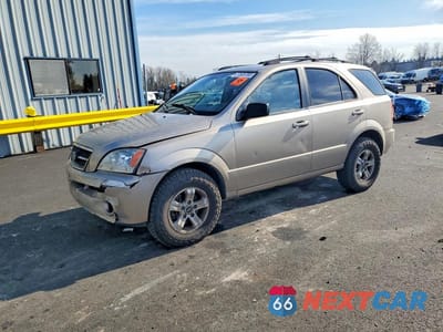 2005 KIA SORENTO LX KNDJC733755487394 - główne zdjęcie licytacji z USA - miniatura