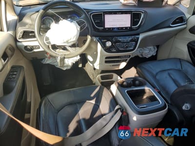 Zdjęcie 8 z 13 samochodu: 2022 CHRYSLER PACIFICA TOURING L VIN:2C4RC1BG8NR141992 - miniatura