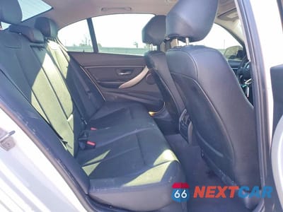 Zdjęcie 10 z 12 samochodu: 2016 BMW 320 XI VIN:WBA8A3C50GK690322 - miniatura