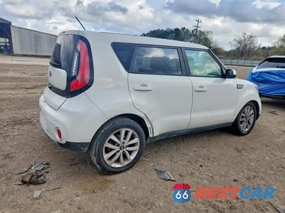 Trzecie zdjęcie samochodu z tyłu: 2017 KIA SOUL + VIN:KNDJP3A5XH7438006 - miniatura