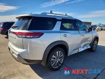 Trzecie zdjęcie samochodu z tyłu: 2024 NISSAN PATHFINDER SL VIN:5N1DR3CBXRC298585 - miniatura