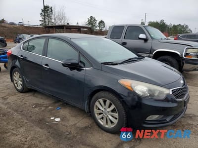 Czwarte zdjęcie samochodu z boku: 2014 KIA FORTE EX VIN:KNAFX4A86E5051205 - miniatura
