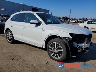 Czwarte zdjęcie samochodu z boku: 2022 AUDI Q5 PREMIUM 45 VIN:WA1GAAFY3N2033966 - miniatura