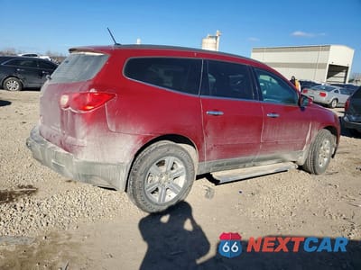 Trzecie zdjęcie samochodu z tyłu: 2012 CHEVROLET TRAVERSE LT VIN:1GNKRGED5CJ307043 - miniatura