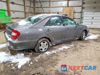 Trzecie zdjęcie samochodu z tyłu: 2003 TOYOTA CAMRY LE VIN:4T1BF32K53U548219 - miniatura