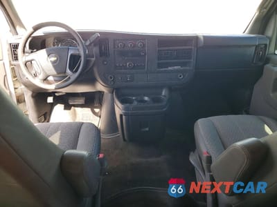 Zdjęcie 8 z 12 samochodu: 2013 CHEVROLET EXPRESS G3500 LT VIN:1GAZG1FGXD1185129 - miniatura