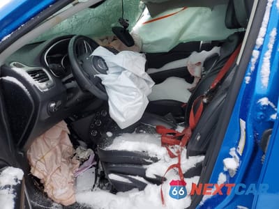 Zdjęcie 7 z 14 samochodu: 2018 JEEP COMPASS LATITUDE VIN:3C4NJDBB3JT483044 - miniatura