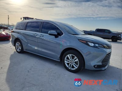 Czwarte zdjęcie samochodu z boku: 2022 TOYOTA SIENNA XLE VIN:5TDASKFC6NS049400 - miniatura