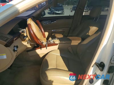 Zdjęcie 7 z 13 samochodu: 2013 MERCEDES-BENZ S 550 VIN:WDDNG7DB1DA533356 - miniatura