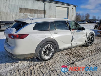 Trzecie zdjęcie samochodu z tyłu: 2018 BUICK REGAL TOURX ESSENCE VIN:W04GV8SX9J1155922 - miniatura