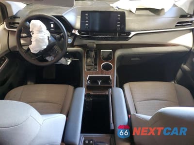 Zdjęcie 8 z 14 samochodu: 2023 TOYOTA SIENNA LE VIN:5TDKSKFC8PS074547 - miniatura