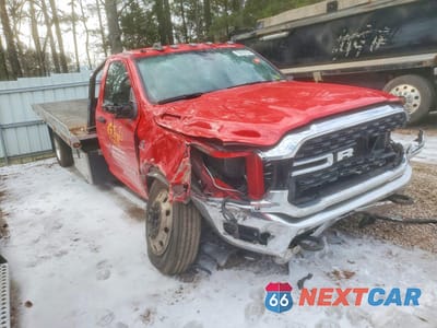 Czwarte zdjęcie samochodu z boku: 2024 RAM 5500 VIN:3C7WRNDL2RG128155 - miniatura