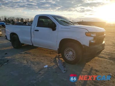 Czwarte zdjęcie samochodu z boku: 2019 CHEVROLET SILVERADO C1500 VIN:3GCNWAEH8KG291726 - miniatura