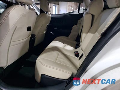 Zdjęcie 10 z 12 samochodu: 2024 TOYOTA PRIUS PRIME SE VIN:JTDACACU2R3018690 - miniatura