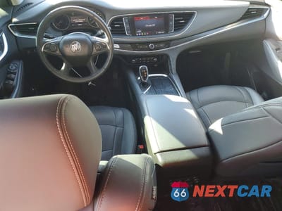 Zdjęcie 8 z 14 samochodu: 2021 BUICK ENCLAVE ESSENCE VIN:5GAEVAKW9MJ130908 - miniatura