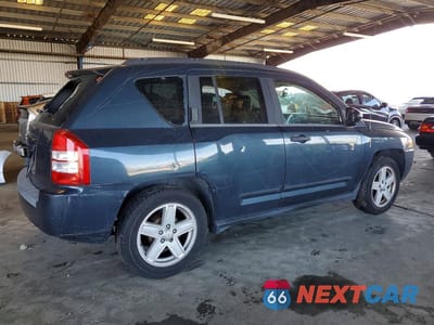 Trzecie zdjęcie samochodu z tyłu: 2008 JEEP COMPASS SPORT VIN:1J8FT47WX8D644444 - miniatura