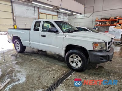 Czwarte zdjęcie samochodu z boku: 2008 DODGE DAKOTA SXT VIN:1D3HW32N78S587011 - miniatura
